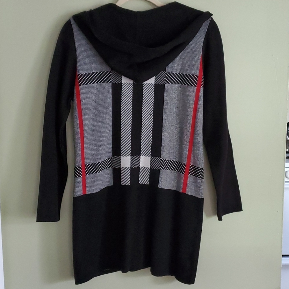 Sweater - Picture 2 of 4